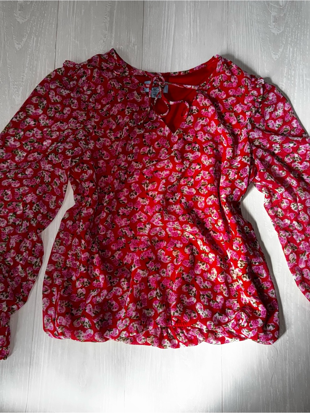 Women's red Floral Long-Sleeve Top